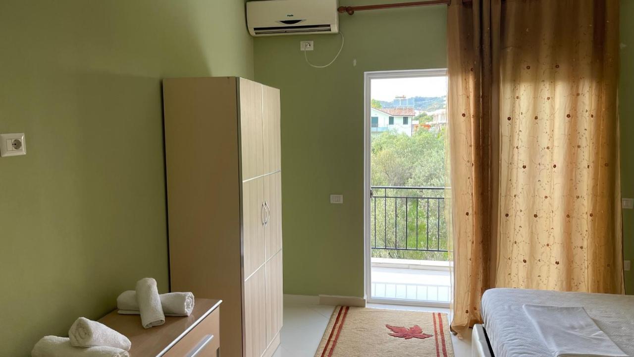 Kondo Stays - Azure Apartments Vlorë Εξωτερικό φωτογραφία