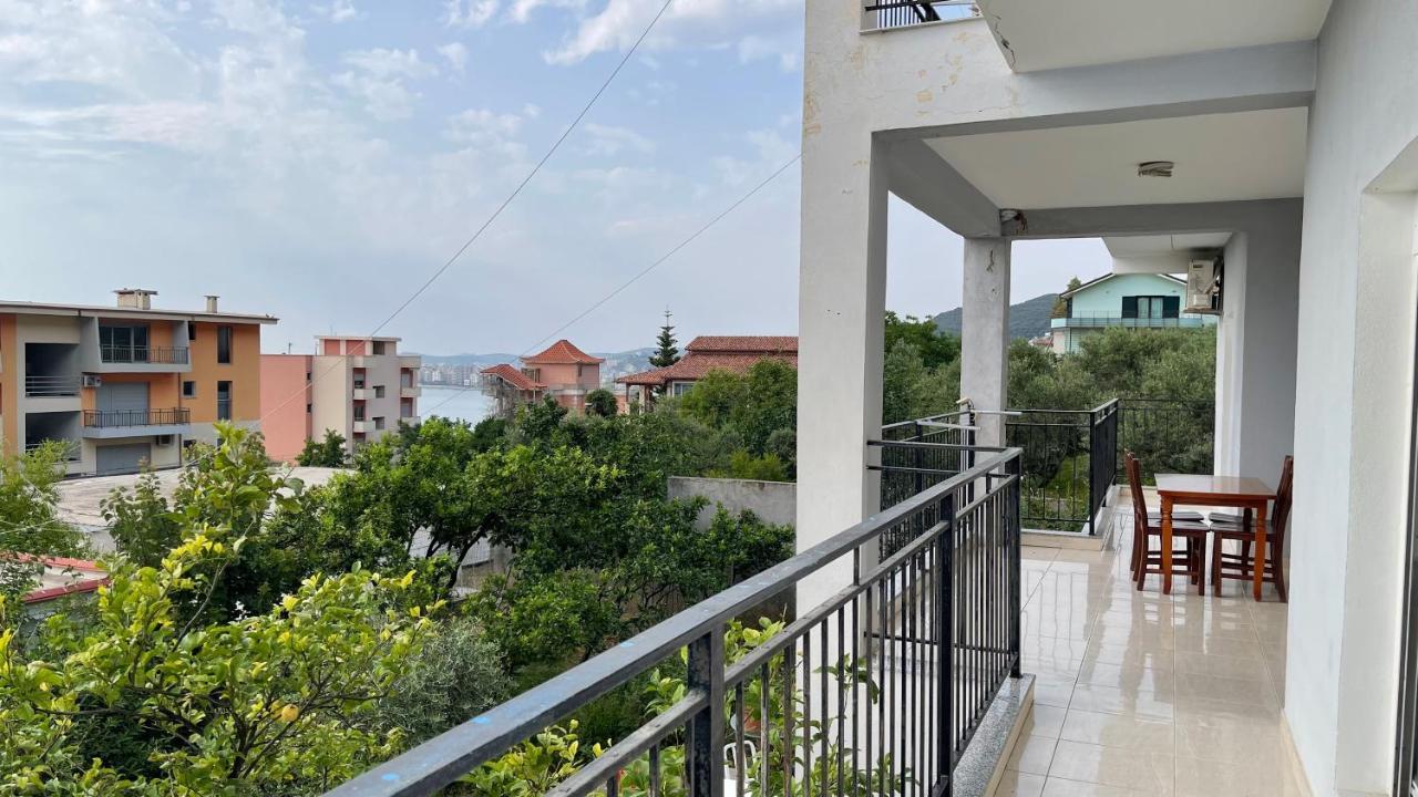 Kondo Stays - Azure Apartments Vlorë Εξωτερικό φωτογραφία